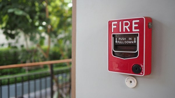 Les portes coupe-feu : protection essentielle pour votre sécurité